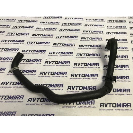 Патрубок системы охлаждения Ford Focus 3 1.6 TDCi 2011-2017 8V618286KC